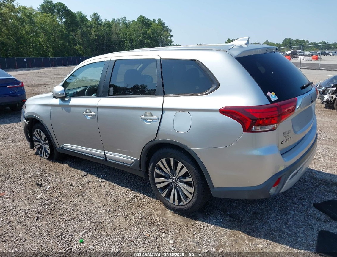 MITSUBISHI OUTLANDER SE 2018