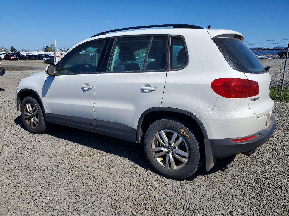 VOLKSWAGEN TIGUAN S 2016