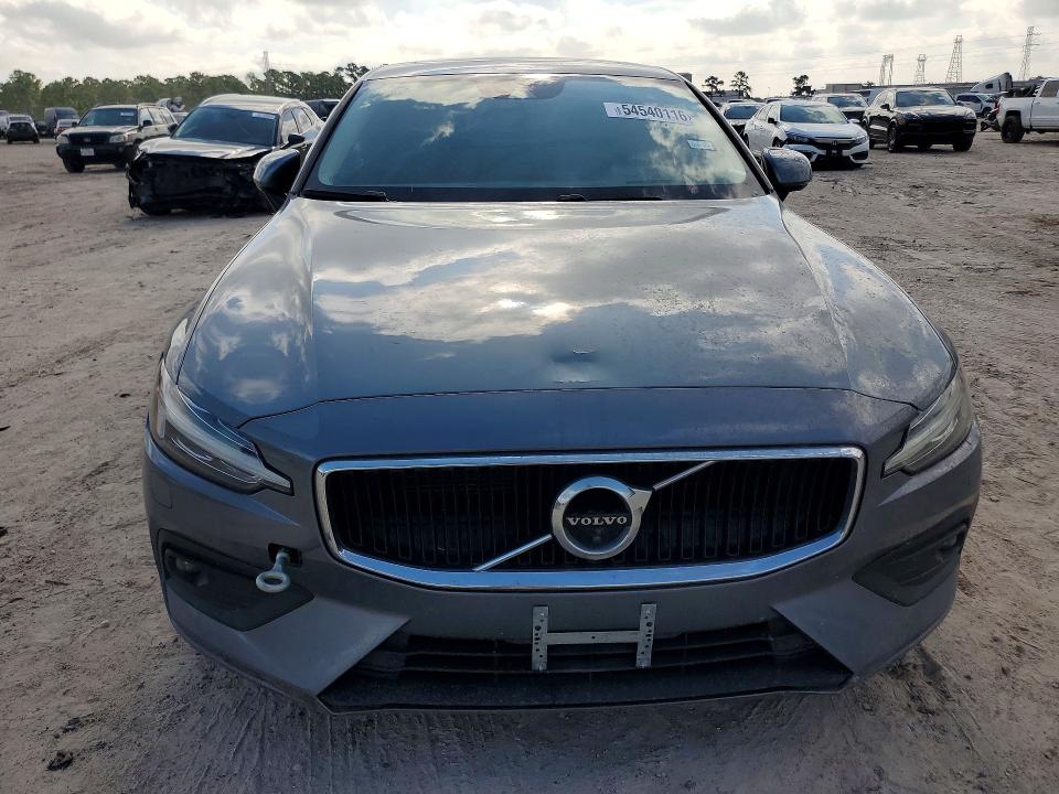 VOLVO S60 T5 MOMENTUM 2020