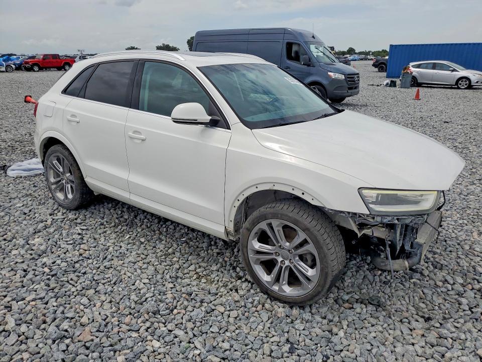AUDI Q3 PREMIUM PLUS 2014