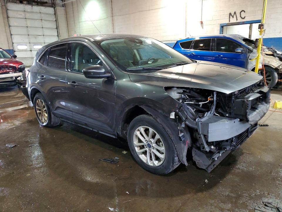 FORD ESCAPE SE 2020