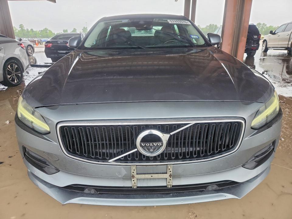 VOLVO S90 T5 MOMENTUM 2017