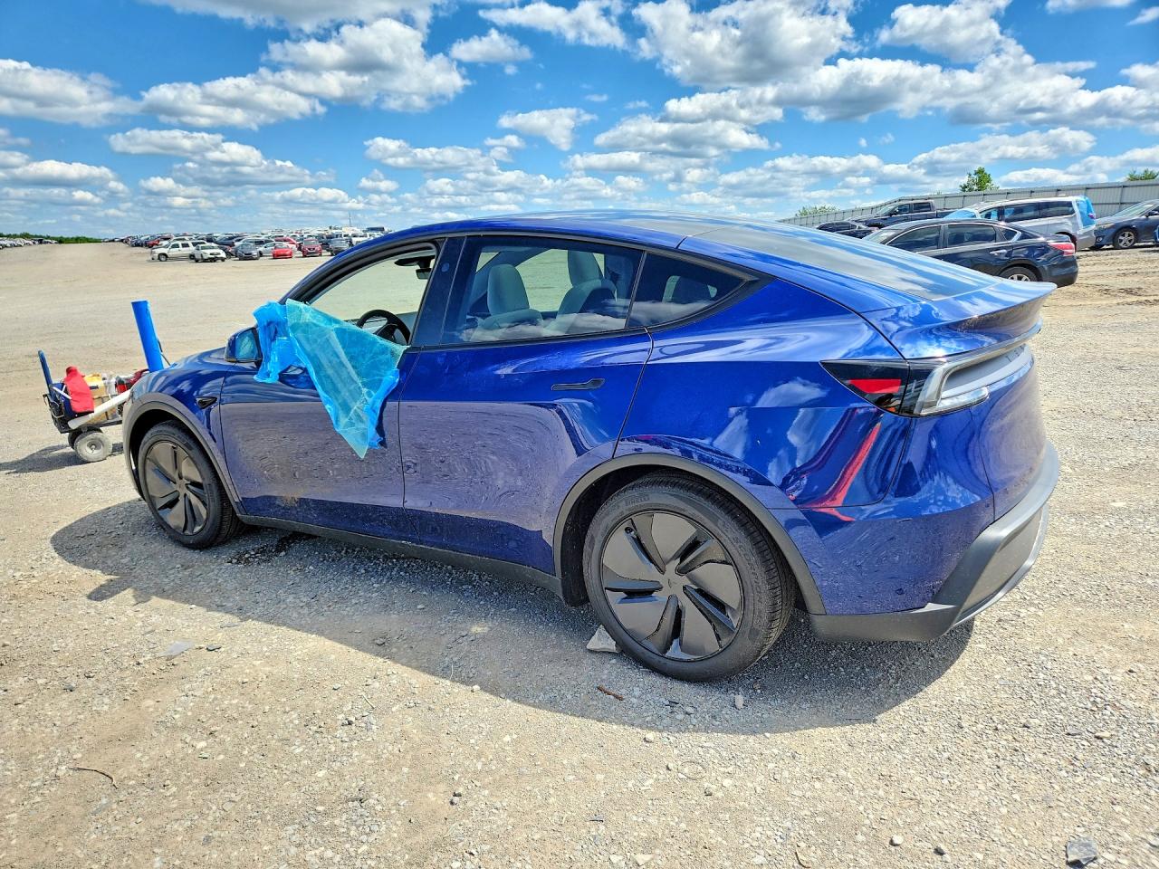 TESLA MODEL Y 2025
