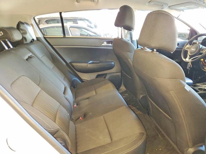 KIA SPORTAGE LX 2017