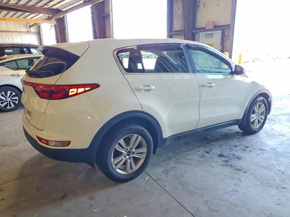 KIA SPORTAGE LX 2017