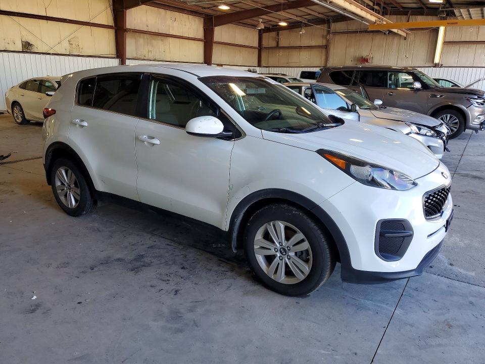 KIA SPORTAGE LX 2017