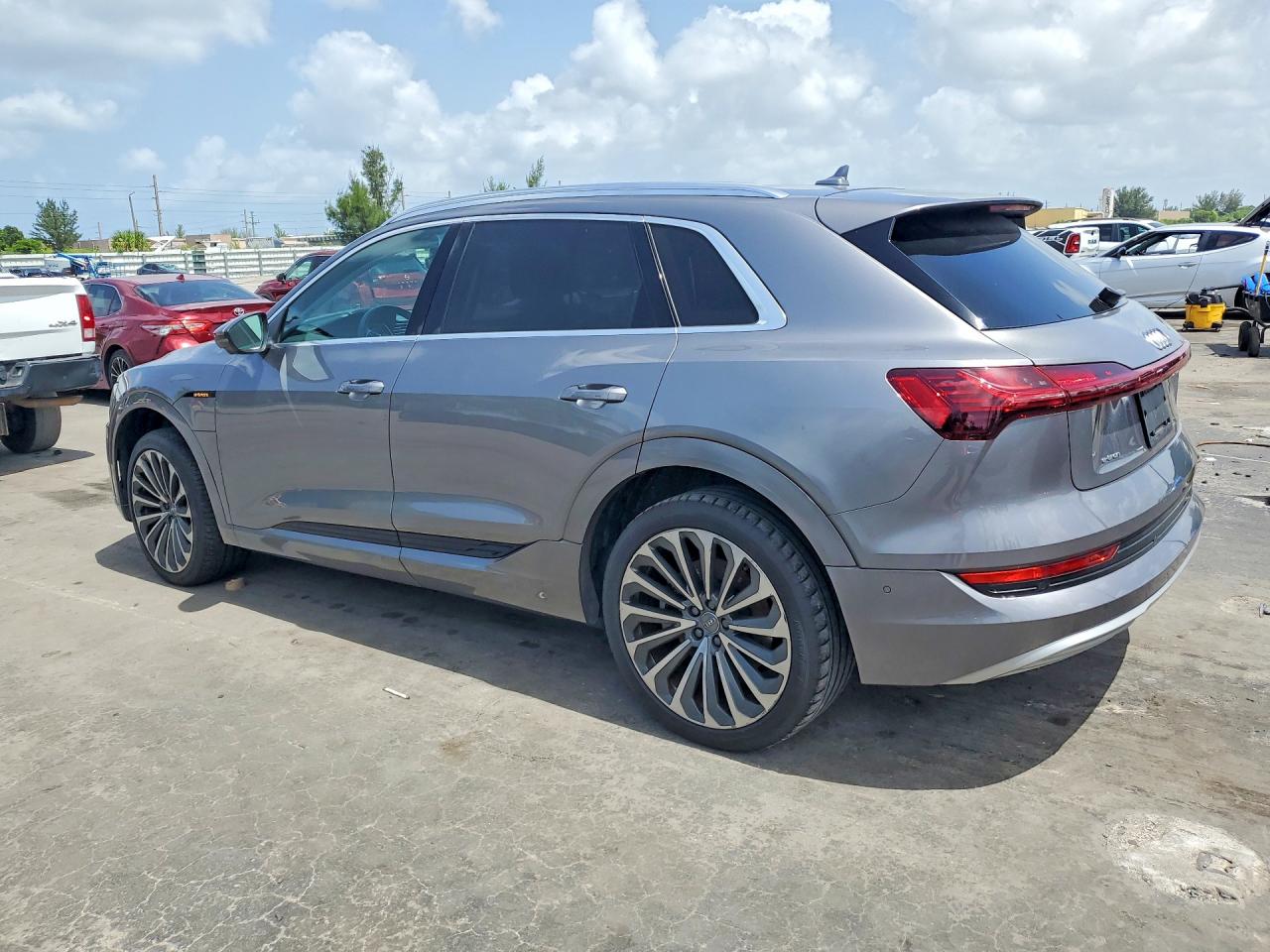 AUDI E-TRON PRESTIGE 2019