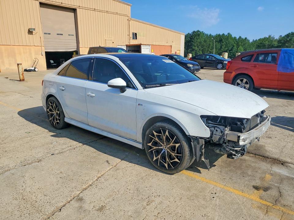 AUDI A3 PREMIUM PLUS 2018