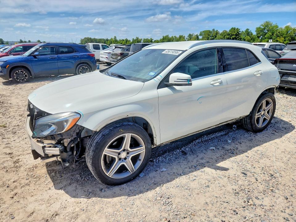 MERCEDES-BENZ GLA 250 4MATIC 2016