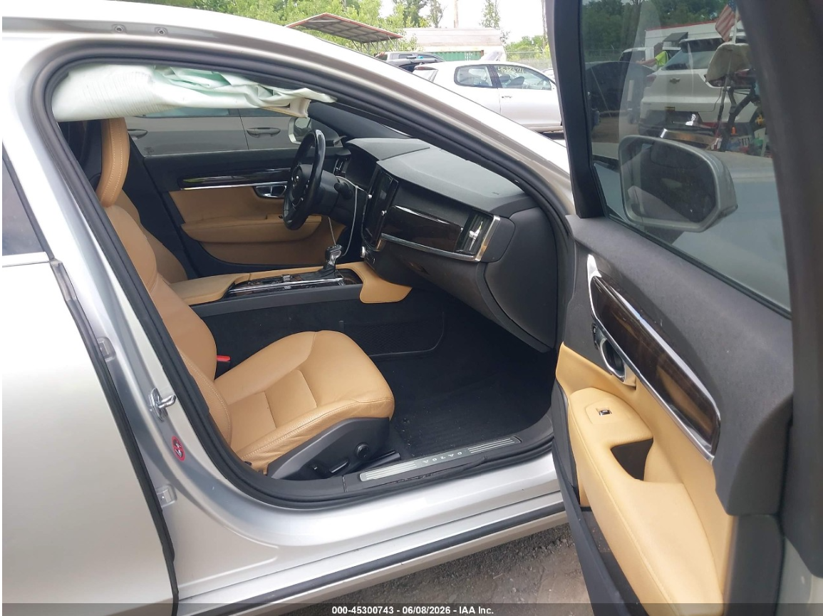 VOLVO S90 T5 MOMENTUM 2018