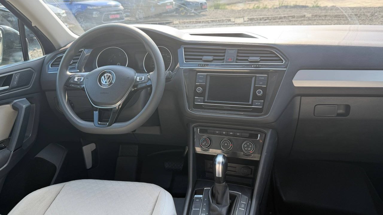 VOLKSWAGEN TIGUAN S 2020