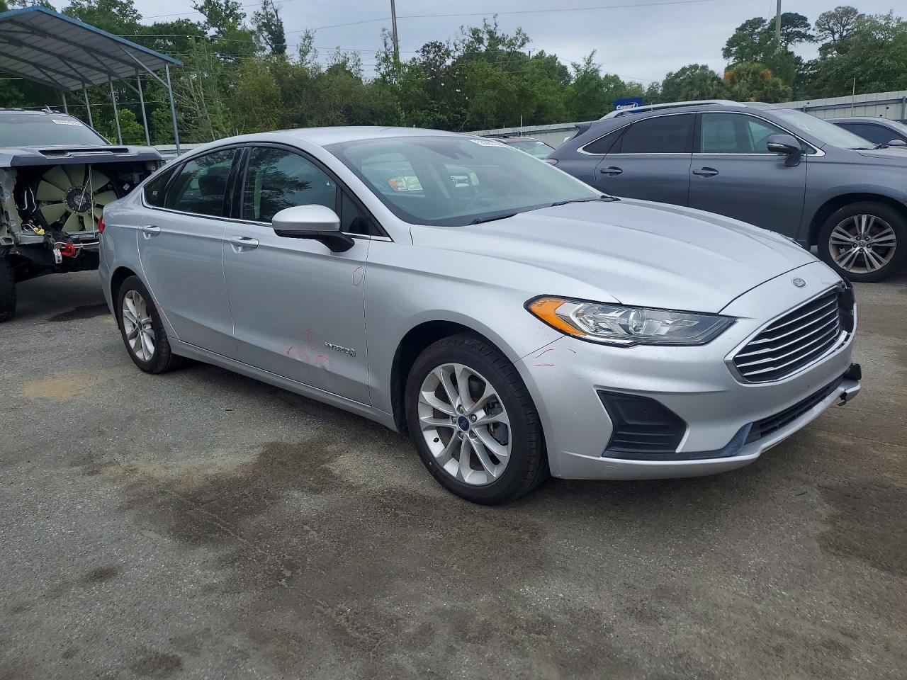 FORD FUSION SE HYBRID 2019