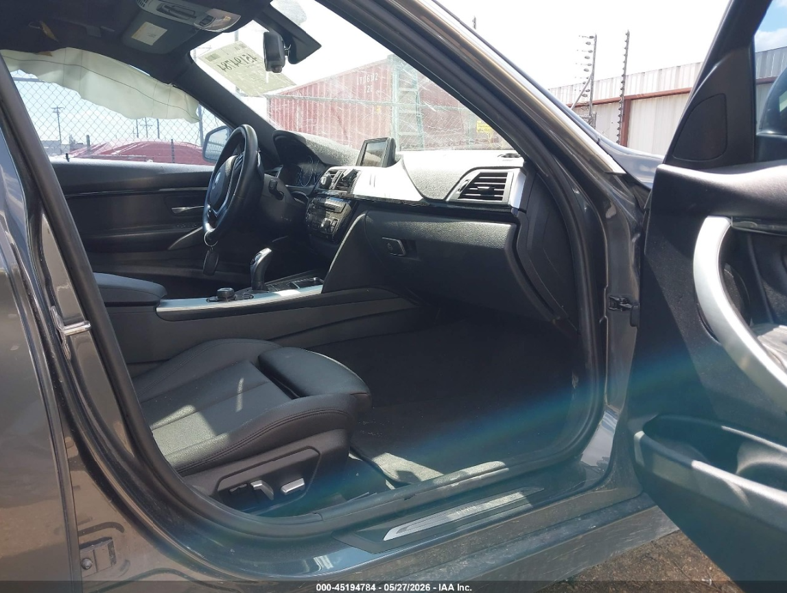 BMW 330 I 2016