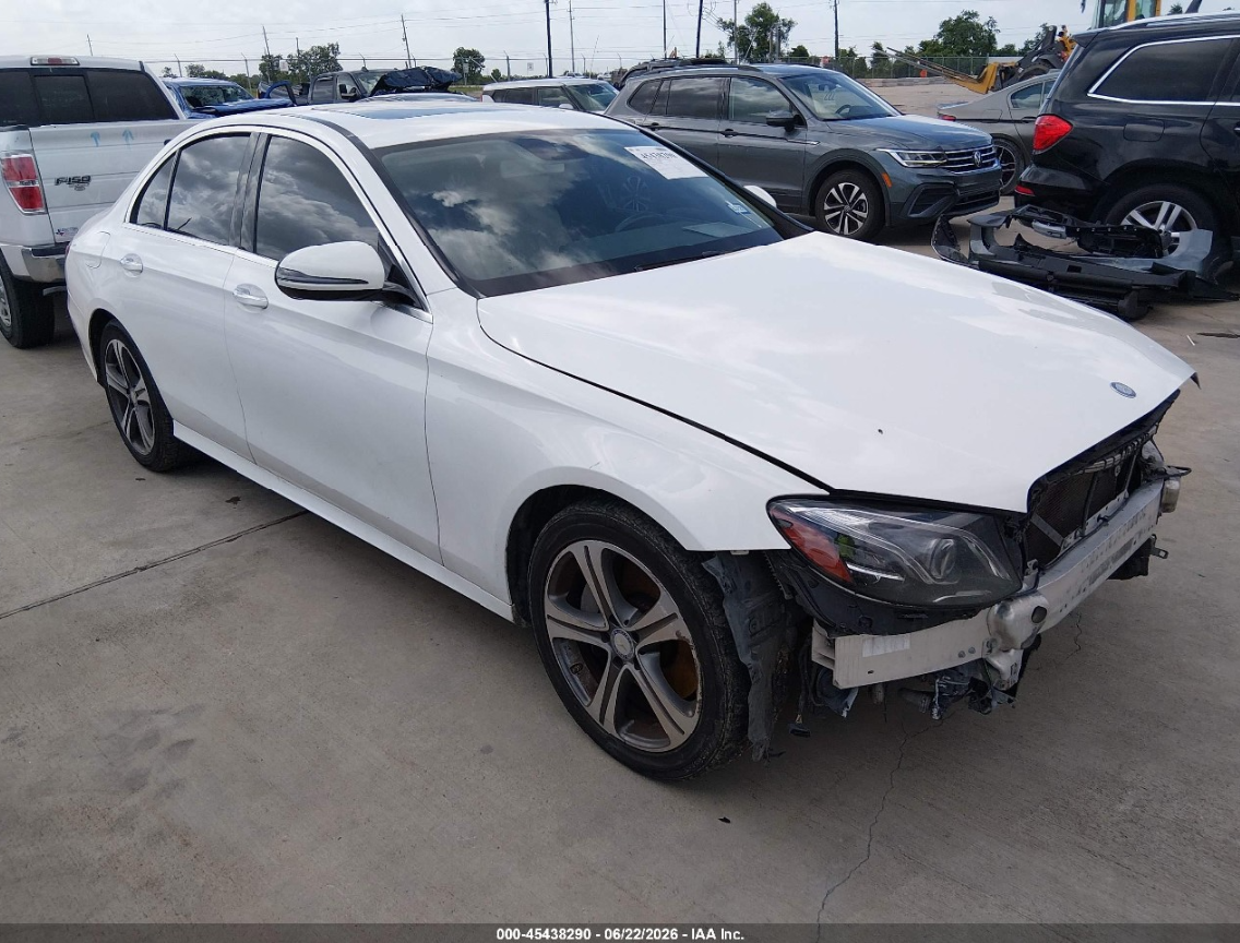 MERCEDES-BENZ E 300 4MATIC 2016