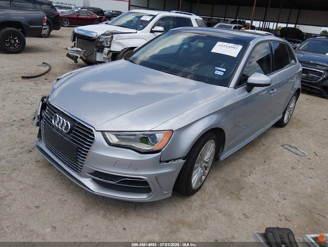 AUDI A3 E-TRON 1.4T PREMIUM 2016