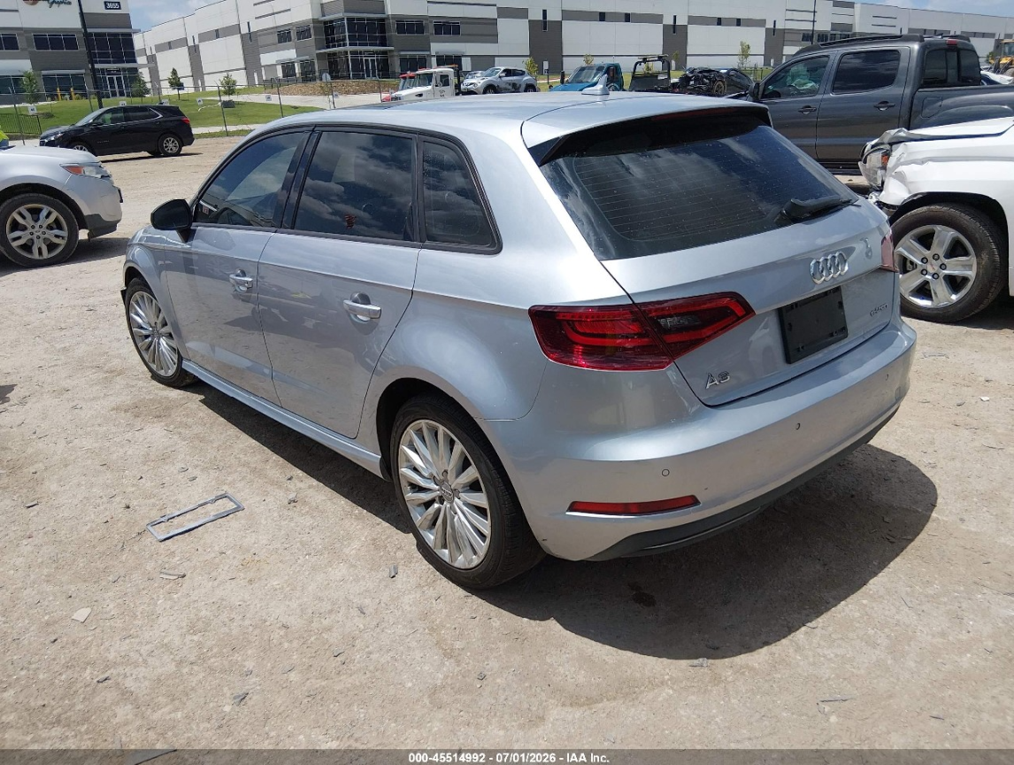 AUDI A3 E-TRON 1.4T PREMIUM 2016