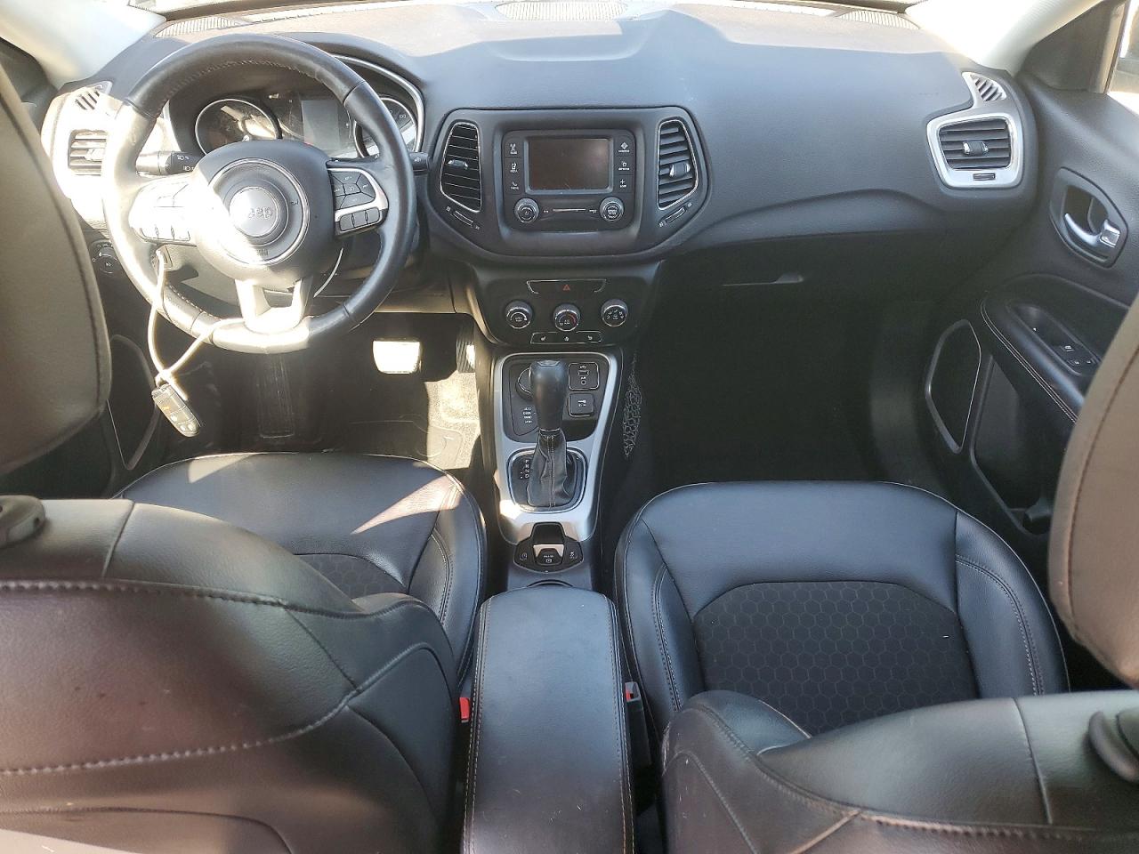 JEEP COMPASS LATITUDE 2017