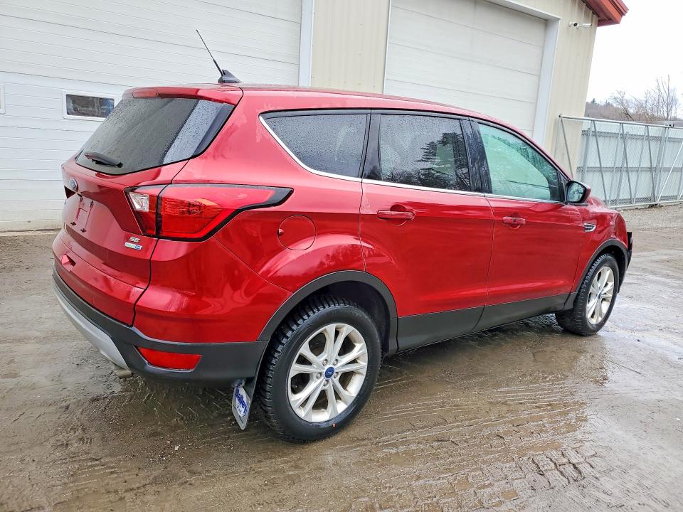 FORD ESCAPE SE 2018