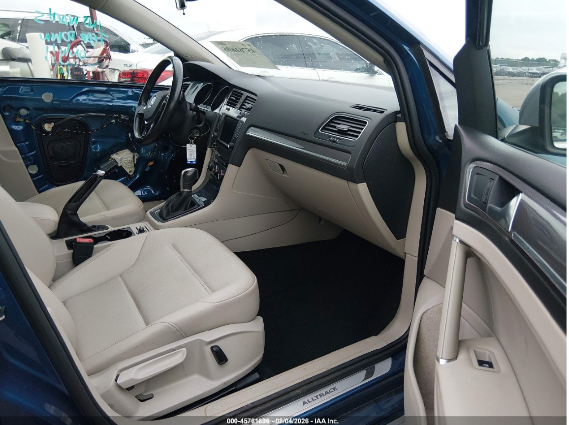 VOLKSWAGEN GOLF ALLTRACK 2016