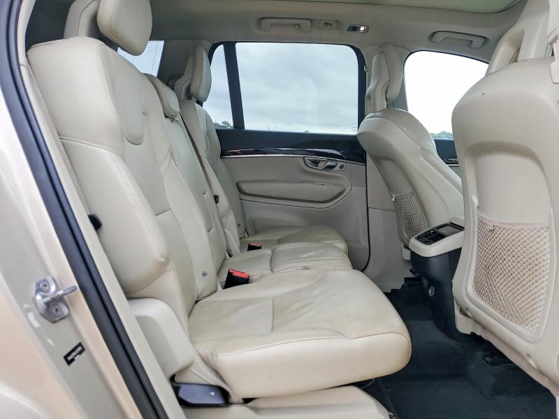 VOLVO XC90 T6 2017