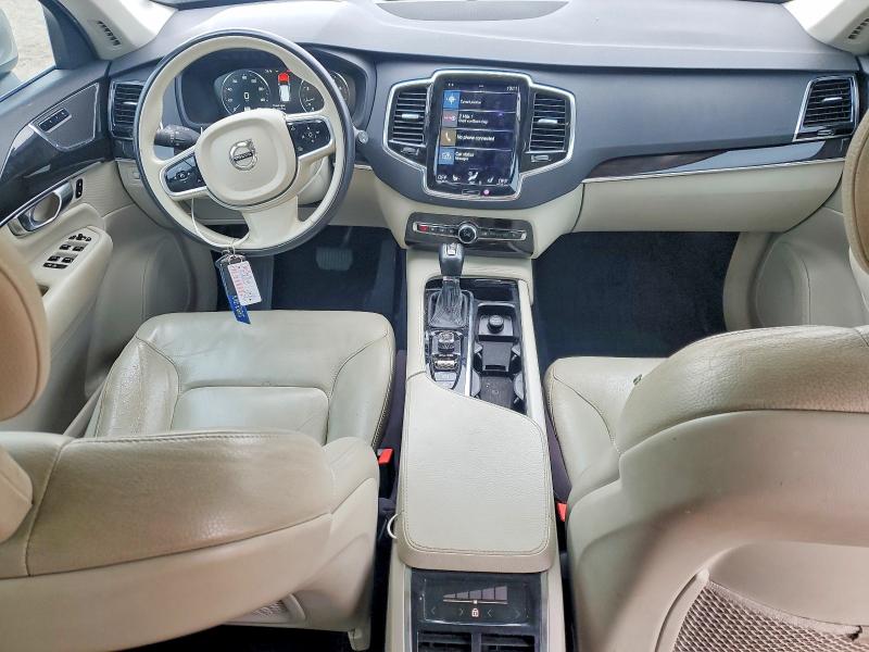 VOLVO XC90 T6 2017