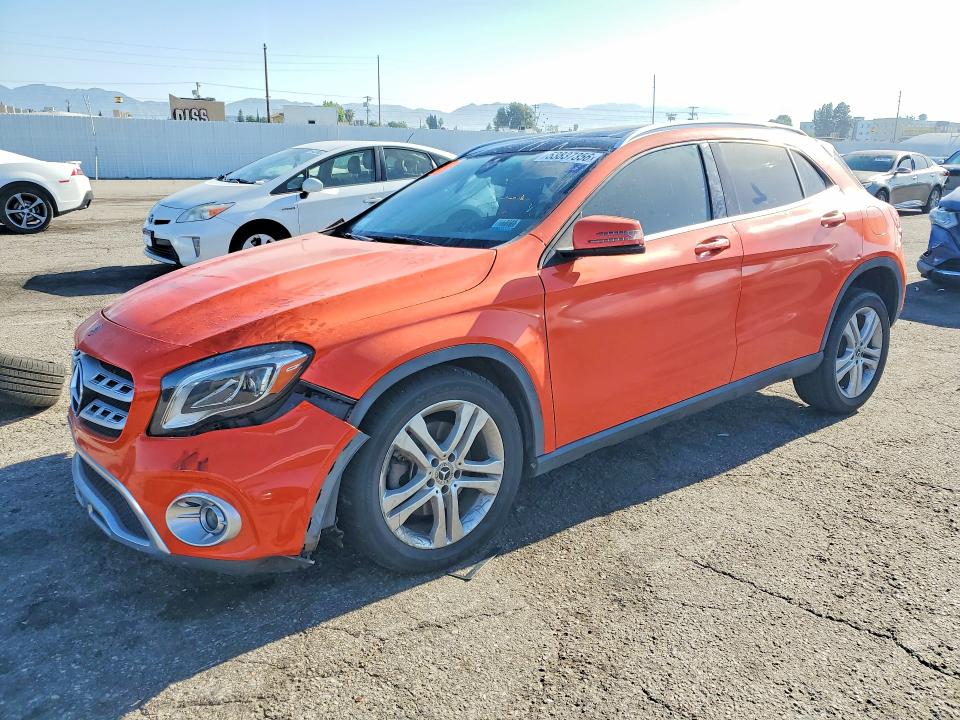 MERCEDES-BENZ GLA 250 2020