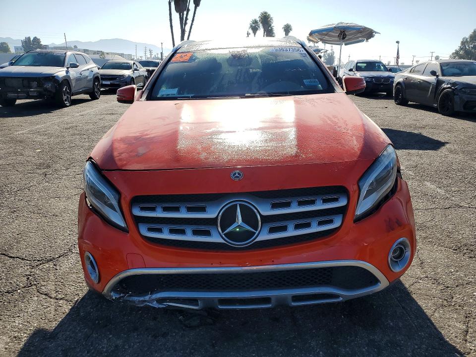 MERCEDES-BENZ GLA 250 2020