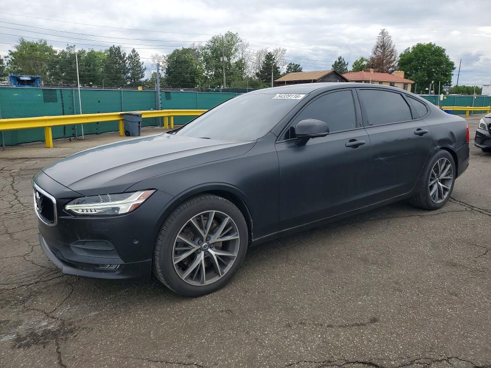 VOLVO S90 T6 MOMENTUM 2017