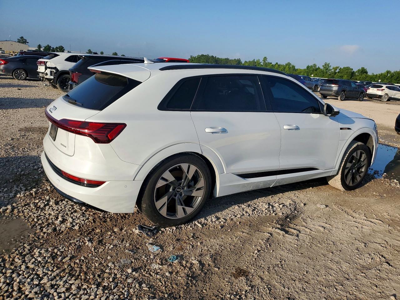 AUDI E-TRON PREMIUM 2021