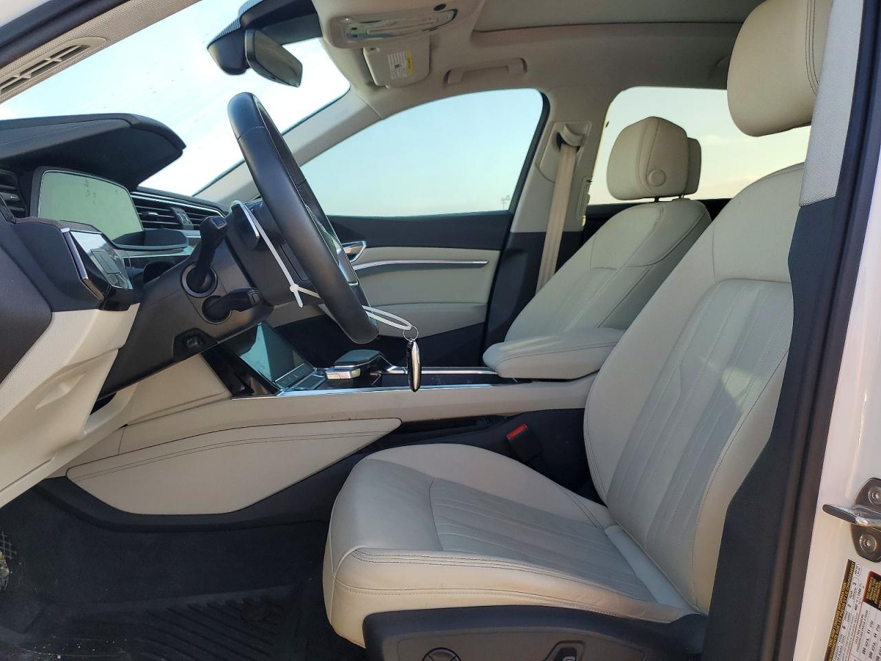 AUDI E-TRON PREMIUM 2021