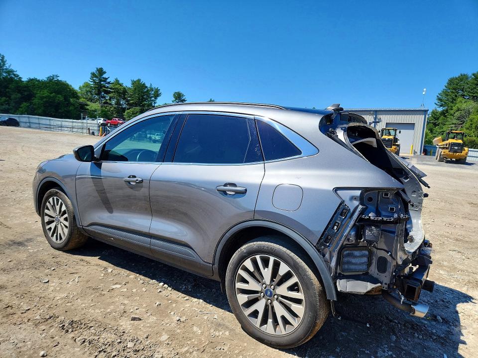 FORD ESCAPE TITANIUM 2022