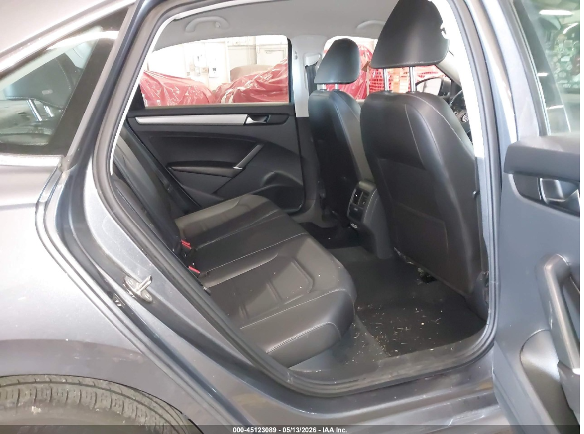 VOLKSWAGEN PASSAT SE 2020