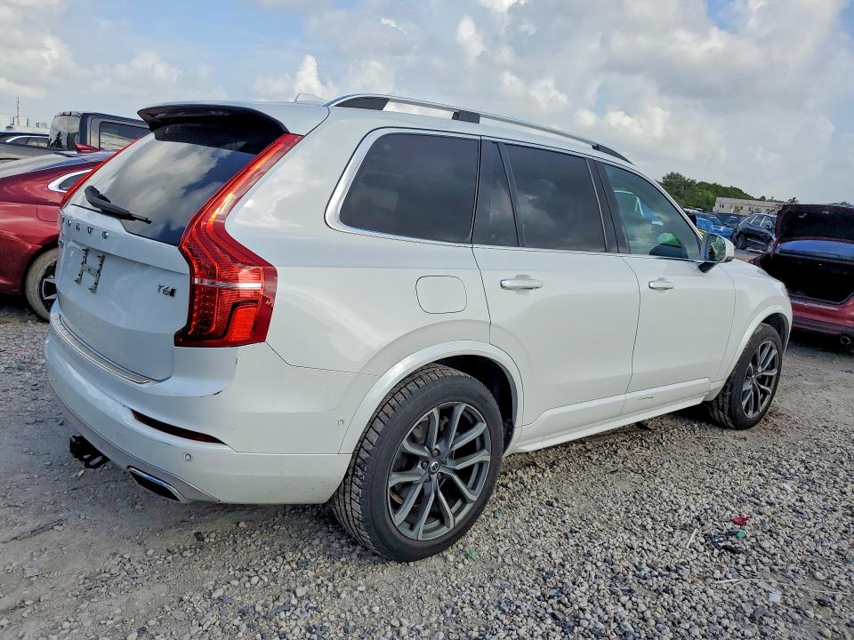 VOLVO XC90 T6 2016
