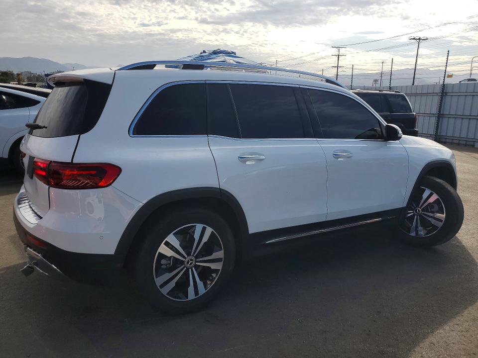 MERCEDES-BENZ GLB 250 2024
