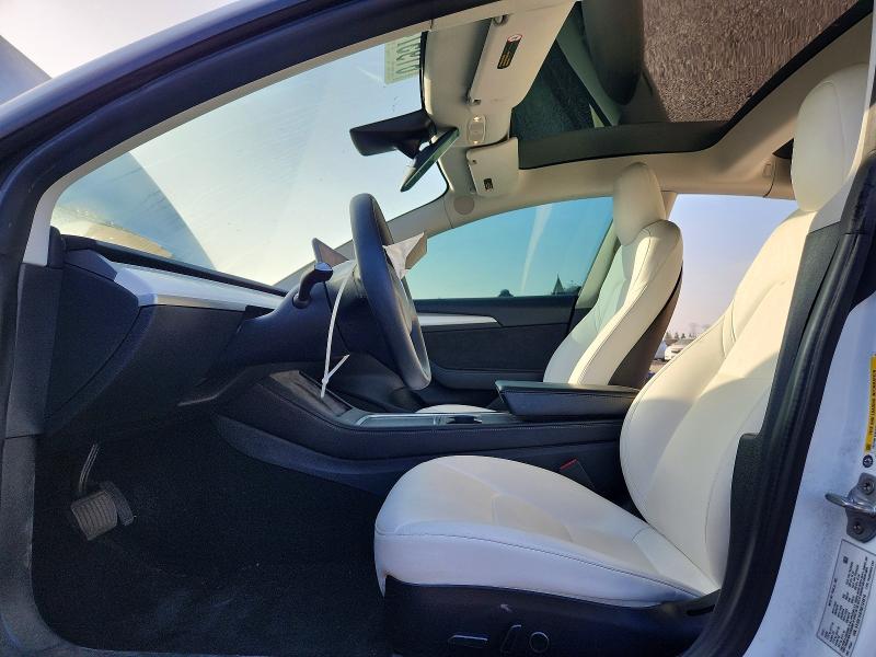 TESLA MODEL 3 2021