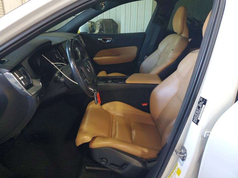 VOLVO XC60 T6 MOMENTUM 2019