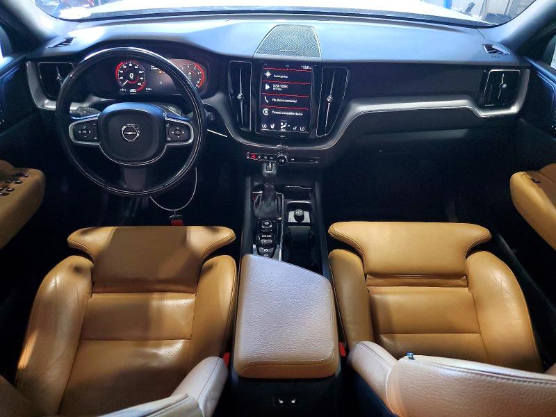 VOLVO XC60 T6 MOMENTUM 2019