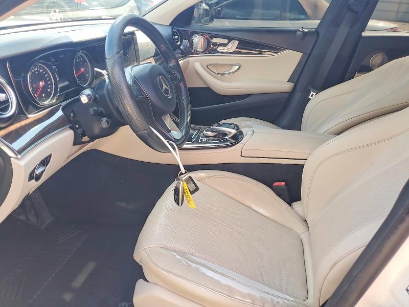 MERCEDES-BENZ E 300 2016