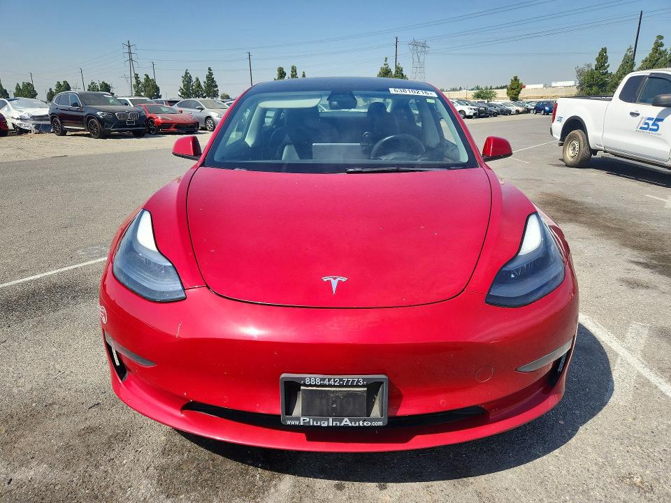 TESLA MODEL 3 2021