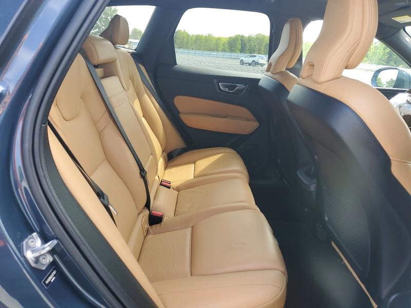 VOLVO XC60 T5 MOMENTUM 2020