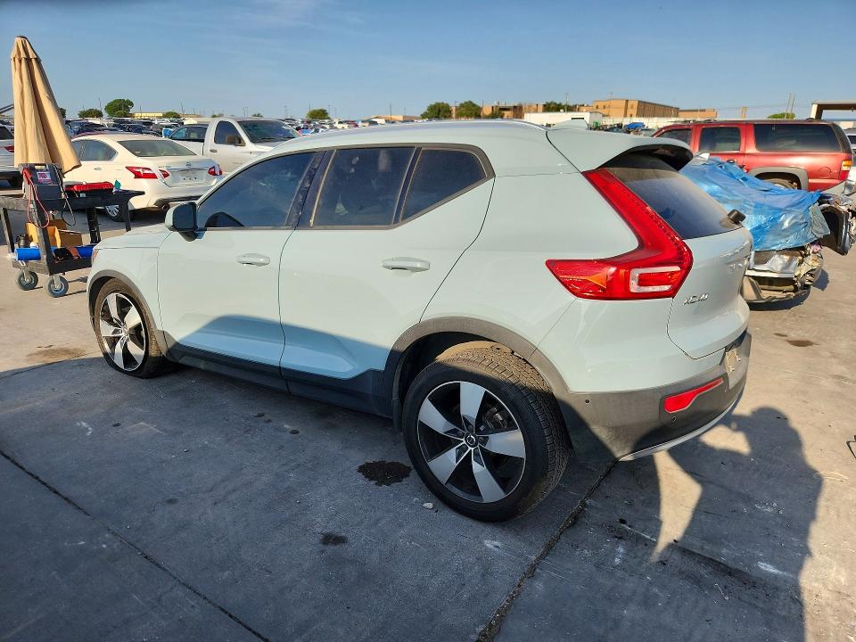 VOLVO XC40 T5 MOMENTUM 2018