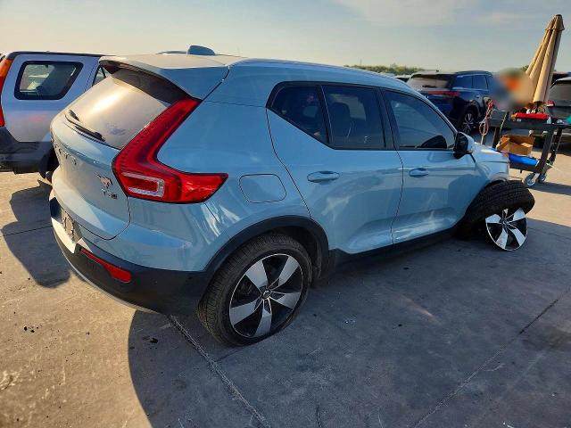 VOLVO XC40 T5 MOMENTUM 2018