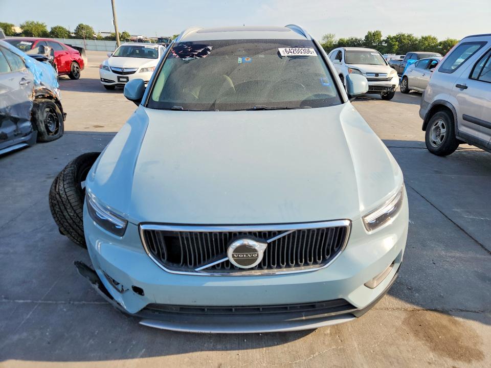 VOLVO XC40 T5 MOMENTUM 2018