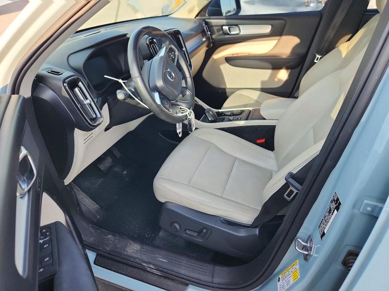 VOLVO XC40 T5 MOMENTUM 2018