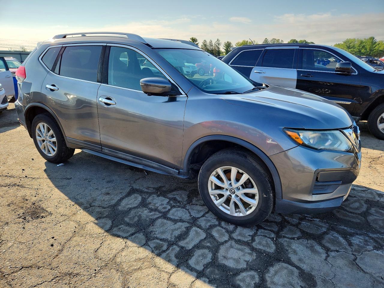 NISSAN ROGUE SV 2017