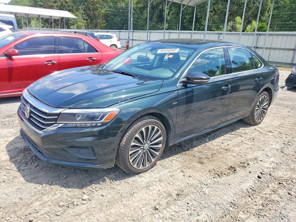 VOLKSWAGEN PASSAT LIMITED EDITION 2021