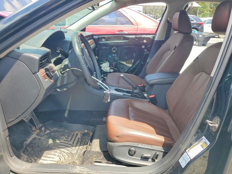 VOLKSWAGEN PASSAT LIMITED EDITION 2021