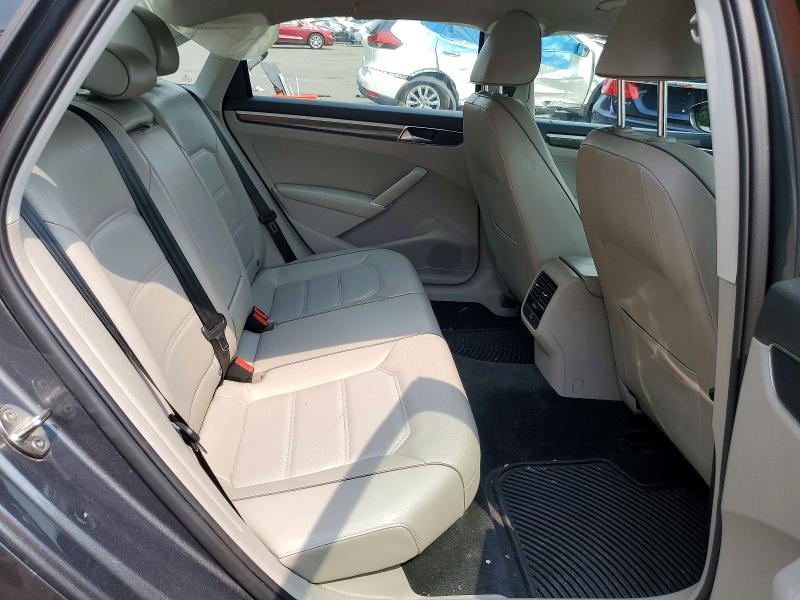 VOLKSWAGEN PASSAT SE 2018