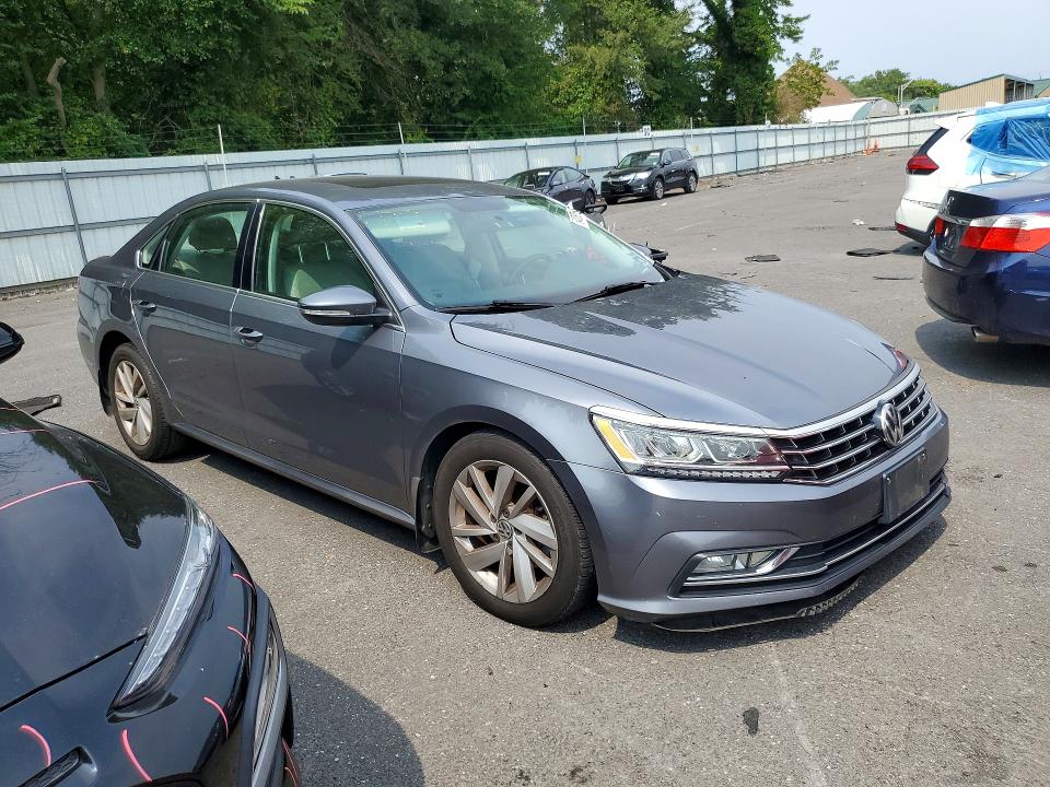 VOLKSWAGEN PASSAT SE 2018