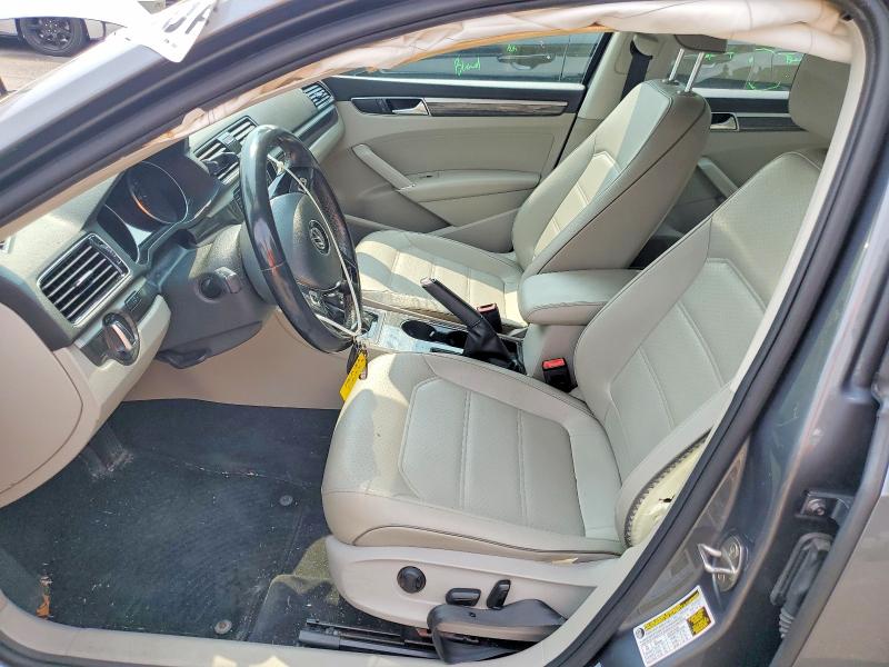 VOLKSWAGEN PASSAT SE 2018